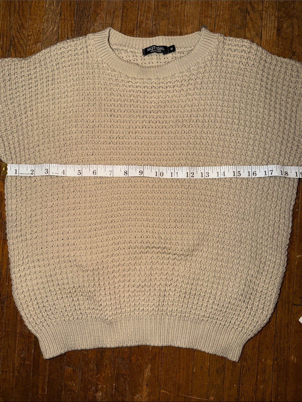 3/$15. NASTYGAL Sweater M - Picture 3 of 4
